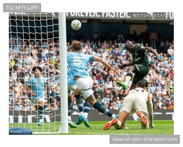 巴黎盯上英超现象级前场，豪门新猎物引发足球巨头争霸