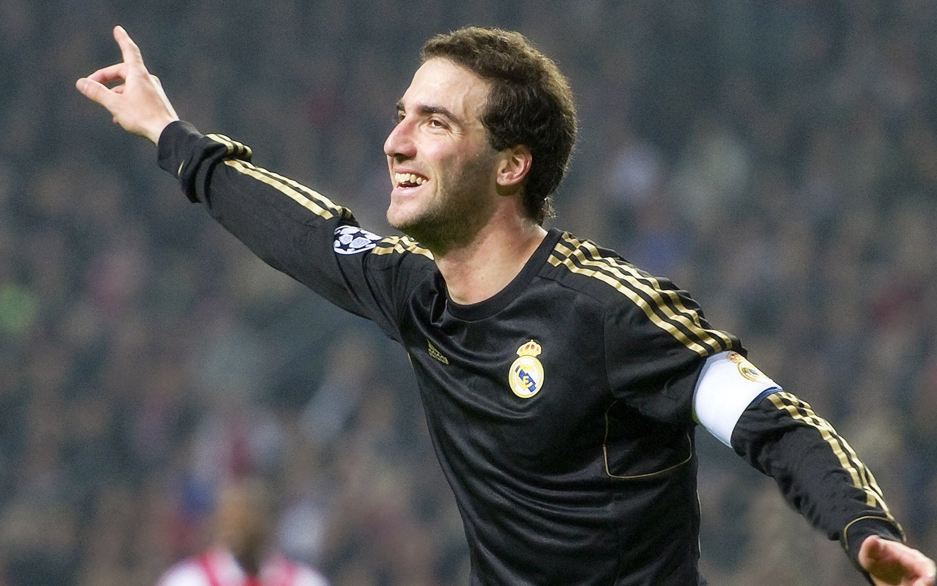 不吹不黑!JRs快来选出你心目中的本周红黑榜球员吧!,经典红黑是什么球队